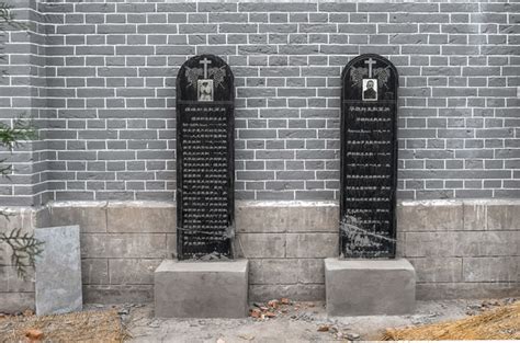 Der Königliche Tempel: Eine Oase der Ruhe und spiritueller Inspiration in Kaifeng!